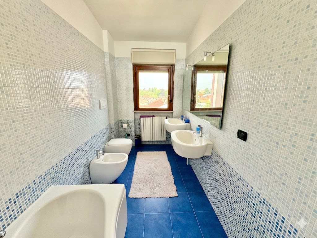 Bagno padronale · vasca idromassaggio
